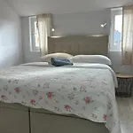 Apartments Oliva