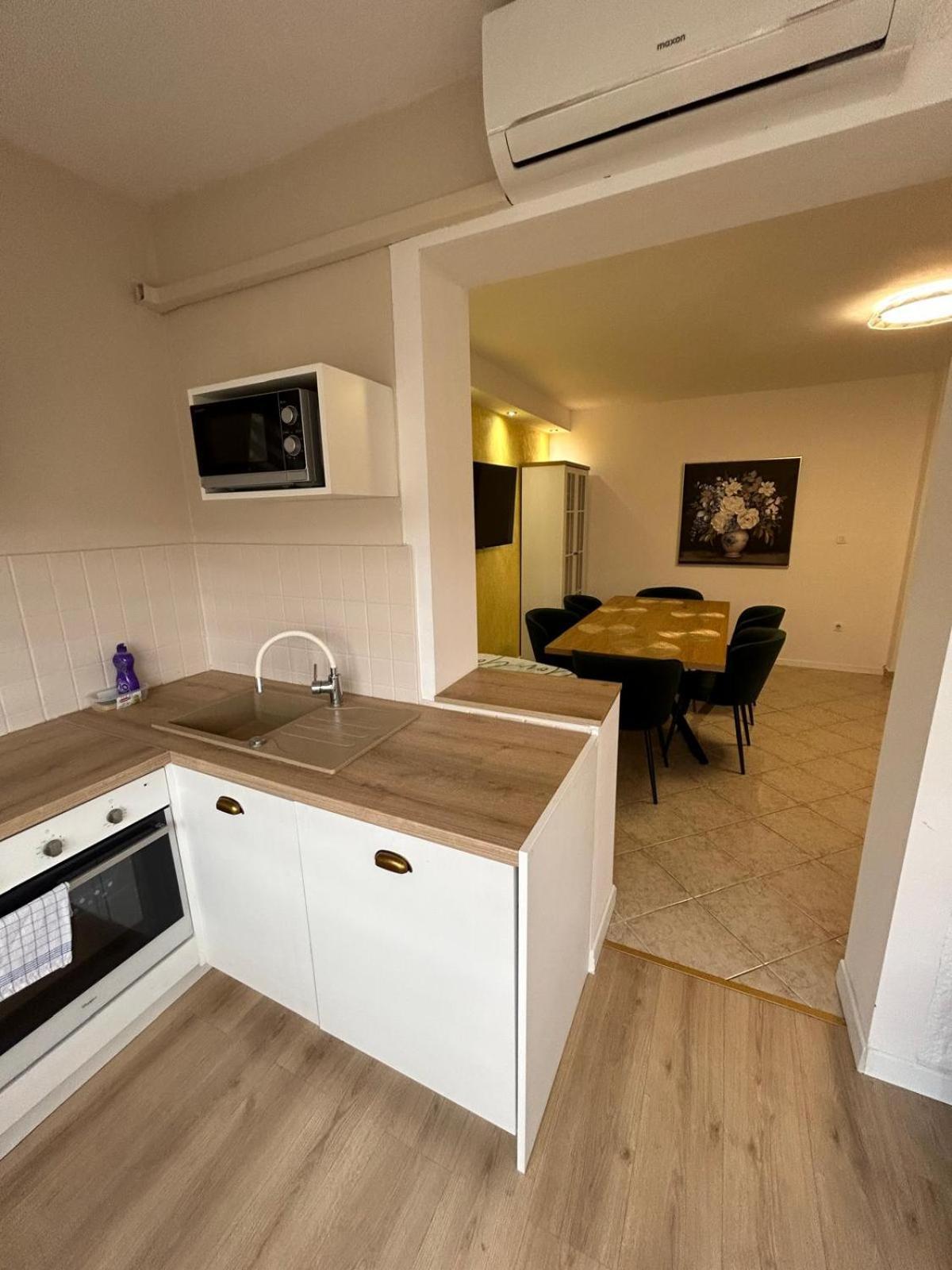Oliva Apartment *